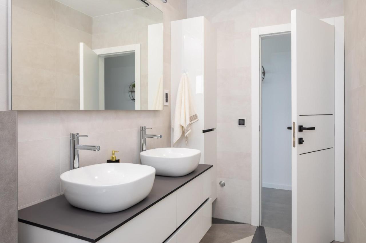 Luxury Apartment Sea Pakostane Exterior photo