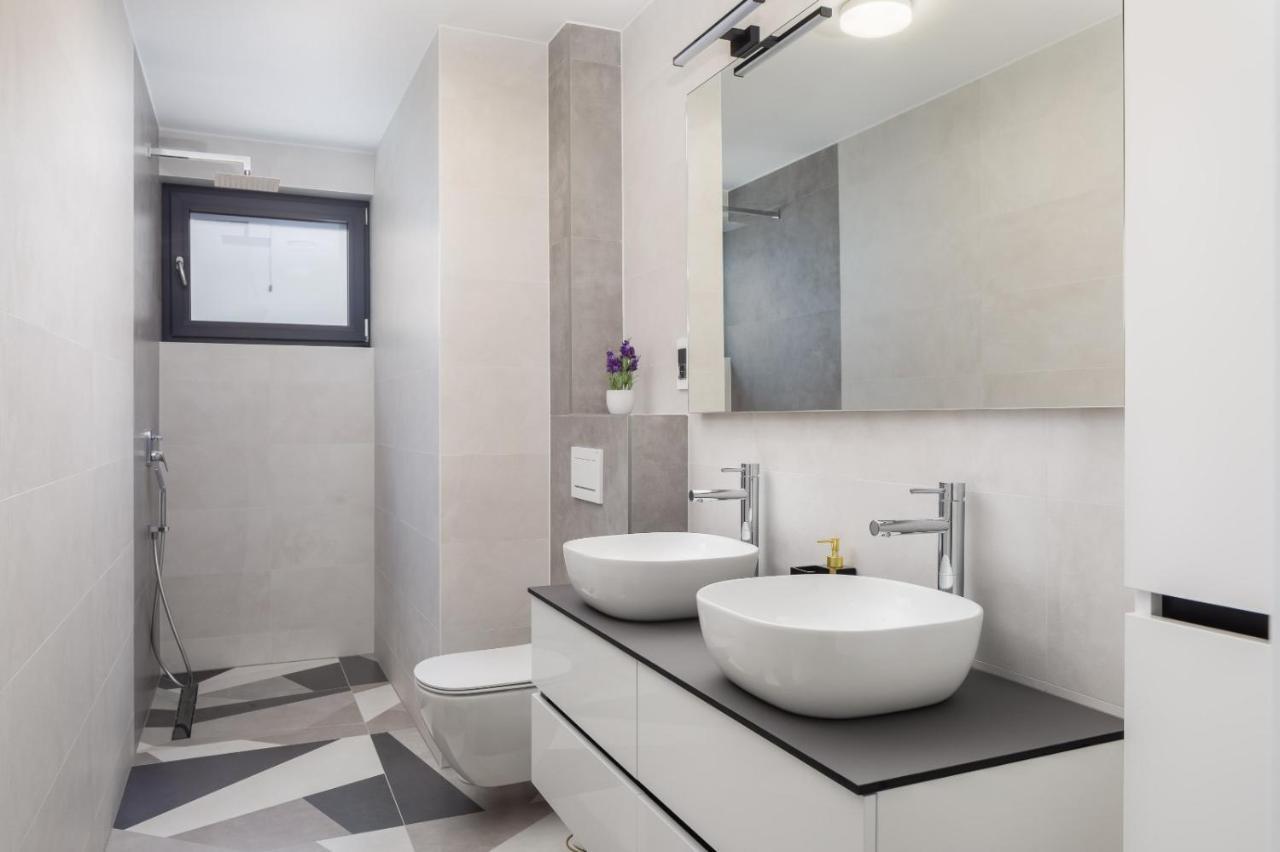 Luxury Apartment Sea Pakostane Exterior photo